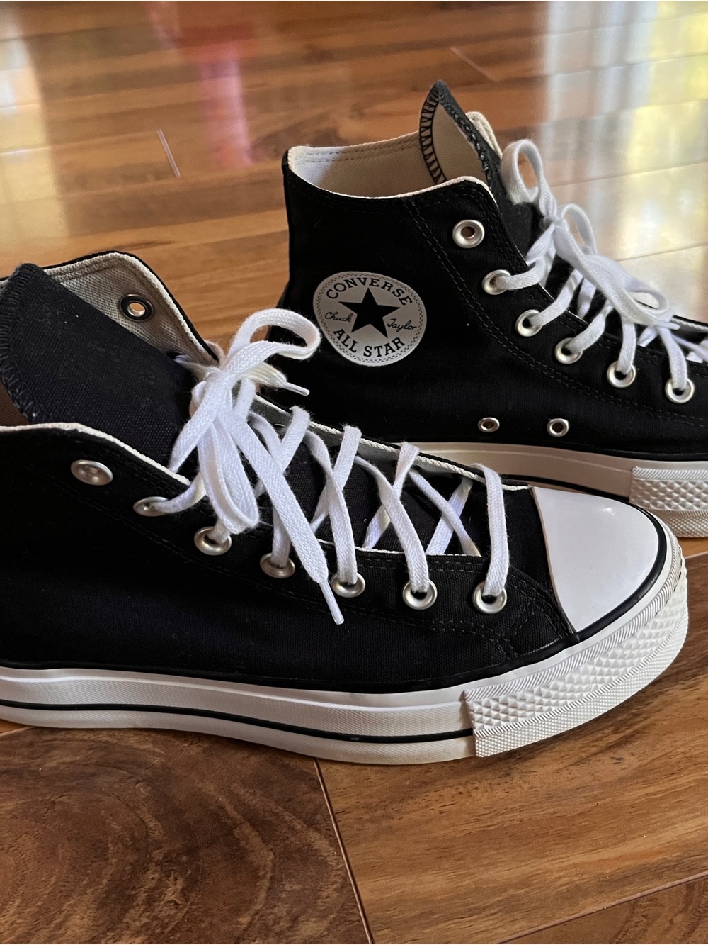 Converse Women's Chuck Taylor All Star Platform High-Top, size 8.5